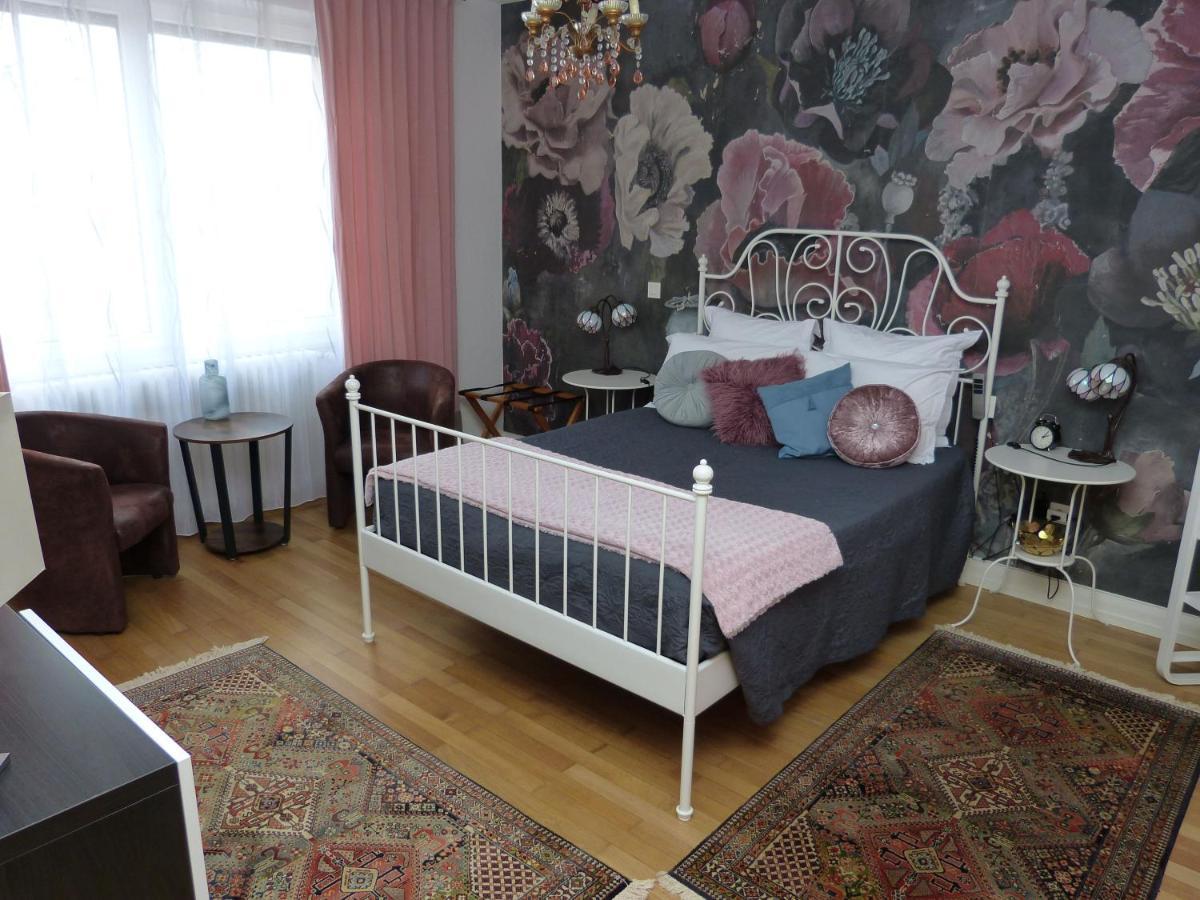 B&B "Villa Fink" ออสไตม์ ภายนอก รูปภาพ